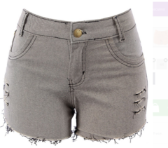 Shorts Jeans Feminino Destroyed Com Barra Desfiada - comprar online