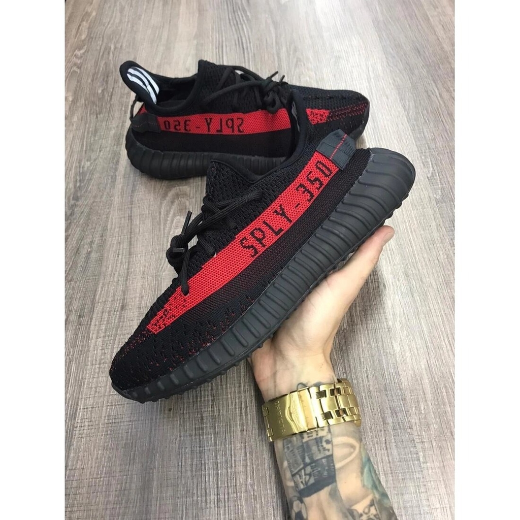 yeezy preto vermelho