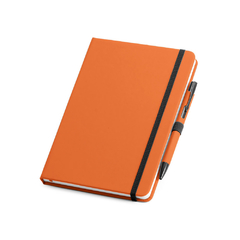 Imagem do Kit de caderno personalizado tamanho A5 com esferográfica e capa em couro sintético com 80 folhas não pautadas.