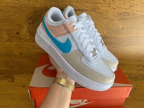 nike air force met tekst