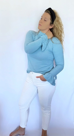 Polera crema del cielo - comprar online