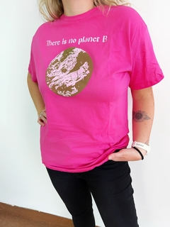 Remera Planet muestra sin falla - comprar online