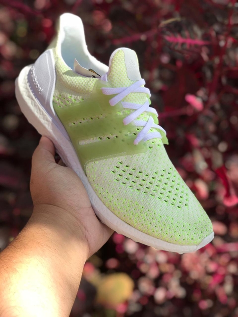 tênis adidas ultraboost 4.0 pessego