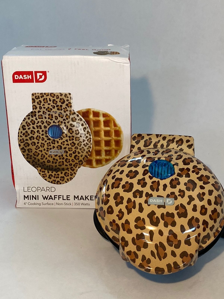 mini waffle maker leopard