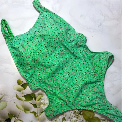 BK1028- Enterizo con espalda descubierta estampada en internet