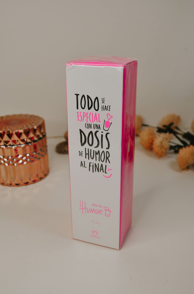 Perfume Natura Dose de Humor 75ml Rosa fluor color del embase