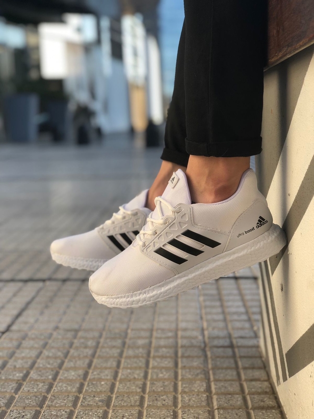 Adidas Ultra Boost Blancas - Comprar zafiro