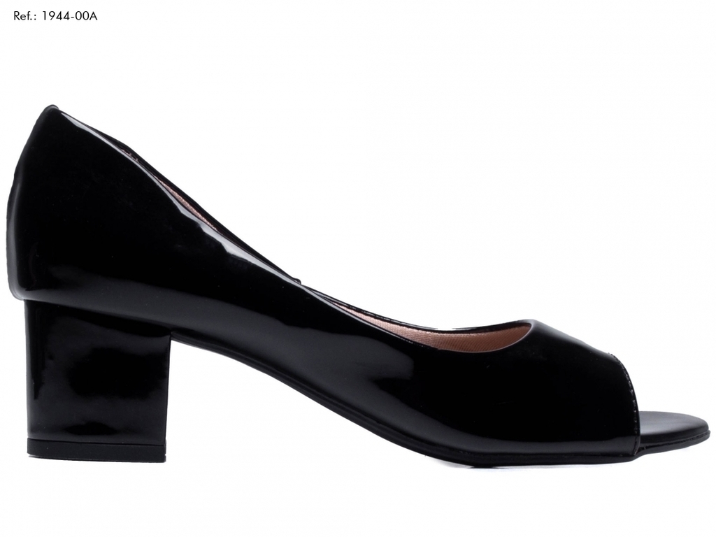 A promoção Loucas por Sapato Marisa está de volta! - Midway Mall • Muito  mais shopping.