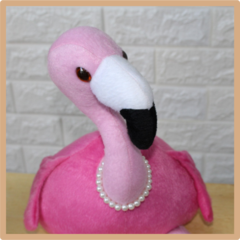 Flamingo de pelúcia
