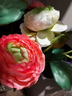 vara ranúnculos rosa clara