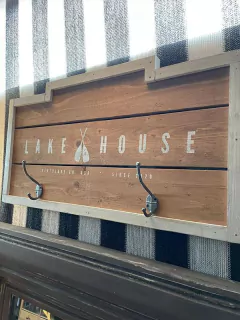 Perchero rectangular Lake House