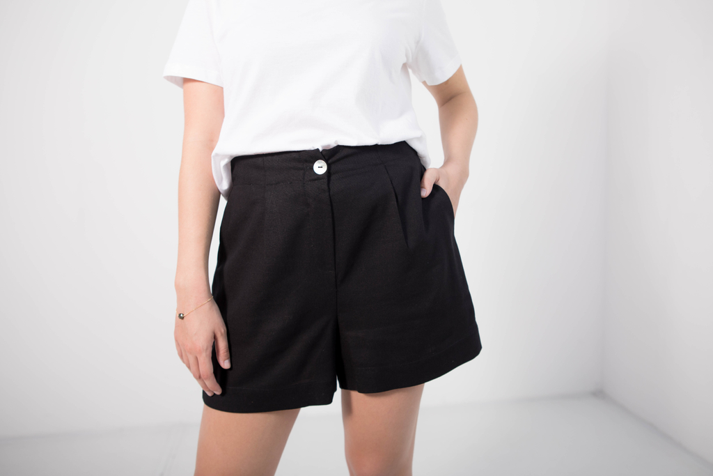 Short de lino Negro - Comprar en Dessein