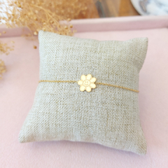 Pulsera sencilla de flor