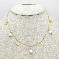 Collar corazones y perlas dorado