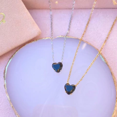Collar corazón cristal negro