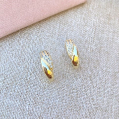 Arete medio ovalo zirconias - comprar en línea