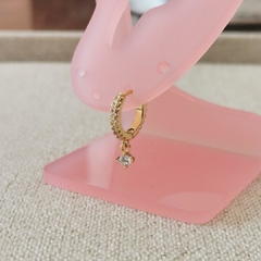 Arracada con zirconia colgante - comprar en línea