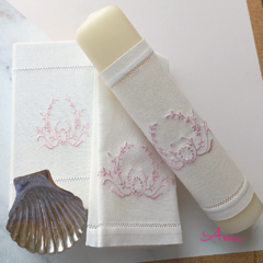Kit Bautizo: vela, paño y concha. - comprar en línea