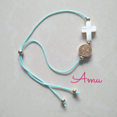 Pulsera Hilo Medalla y Cruz (10pz) en internet