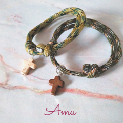Pulsera Cruz en cordón kids (10pz) - AMU Regalos