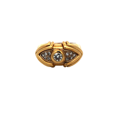 Modern ring in 18 kt gold and diamonds