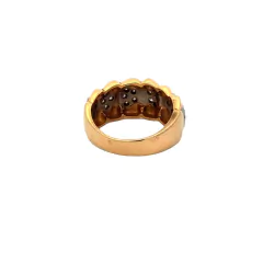 Large modern ring 18 kt gold pavé with diamonds - Joyería Alvear