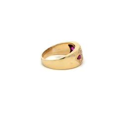 18 Kt Gold Ring Natural and Brilliant Rubies on internet