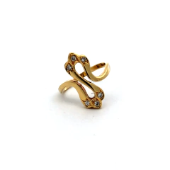 Anillo moderno de oro 18 kt y brillantes H. Stern