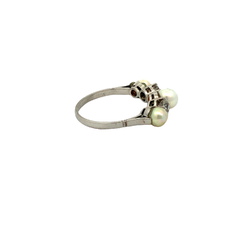 Platinum Ring with Pearls and Diamonds on internet