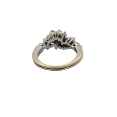 18 kt gold ring with 1.91 ct diamonds on internet