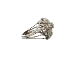 Brilliant Platinum Rosette Ring - Joyería Alvear