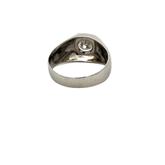 Imposing men's solitaire ring. - online store