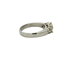 Valuable 950 Platinum Ring And 1.26 Ct Of Diamonds on internet