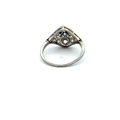 Imposing antique French ring in 950 platinum and diamonds on internet