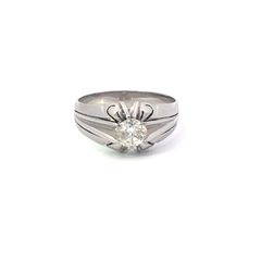 Imposing 18kt gold solitaire ring for men. and brilliant