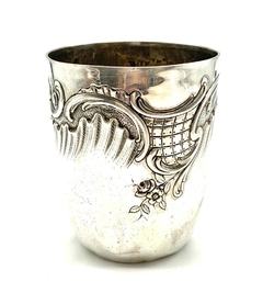 Vaso antiguo de plata