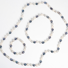Set 4 in 1 - Three Necklaces and Bracelet Natural Pearls - Joyería Alvear