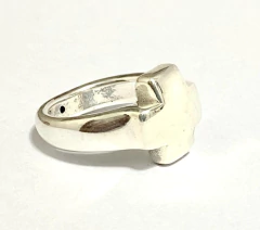 Beautiful lady's ring made of 925 silver