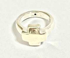 Hermoso Anillo De Plata 925 Diseño Cruz - comprar online