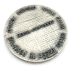 Escultura medallón plata en internet