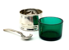 !Silver salt and pepper shaker set on internet