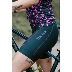 Bermuda Feminina Free Force Sport Mona na internet
