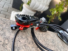 Conjunto Trocadores STI eletrônicos Shimano ST-R785 hidráulicos - Exclusive Bike Shop. Bicicletas e Acessórios Trek - Sense - Bontrager. Entregamos em todo o Brasil. 