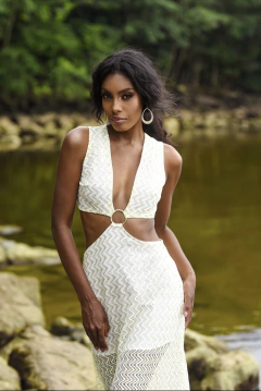 Vestido milagres brando e dourado