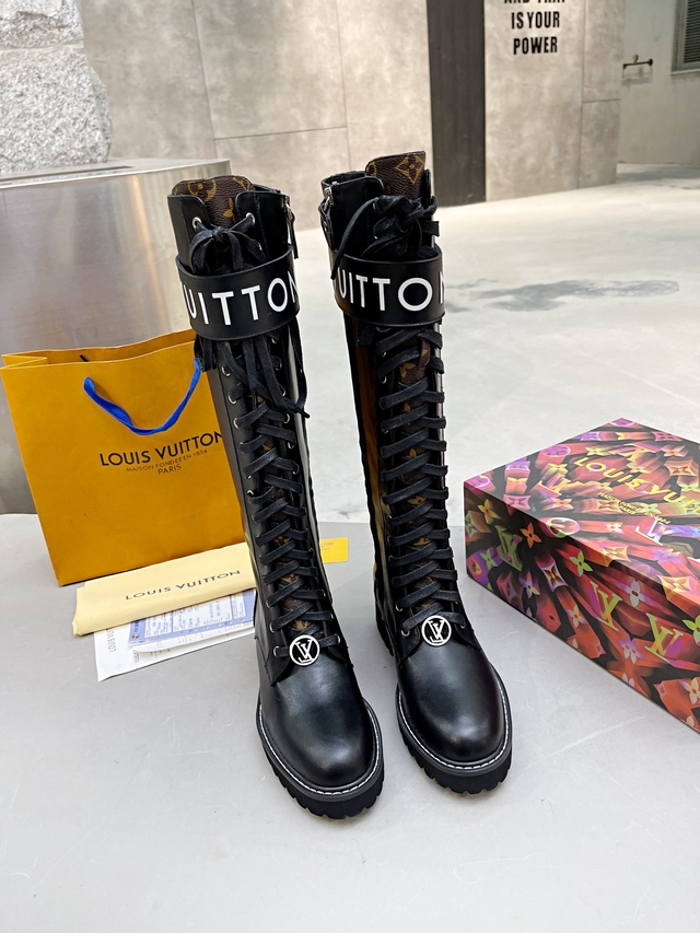 BOTA CANO LONGO LOUIS VUITTON