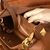 Bolsa VALENTINO GARAVANI Stud Sign - Preta ou Marrom - MYRA STORE