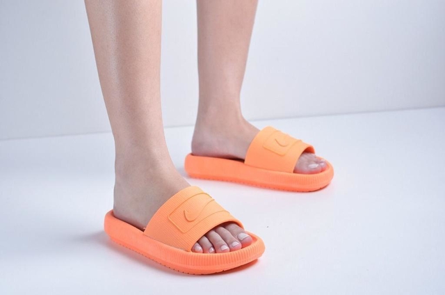 chinelo da adidas feminino lançamento