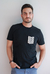 Playera Negra Bolsillo Bordado