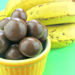 Drágea de Banana com Chocolate ao Leite