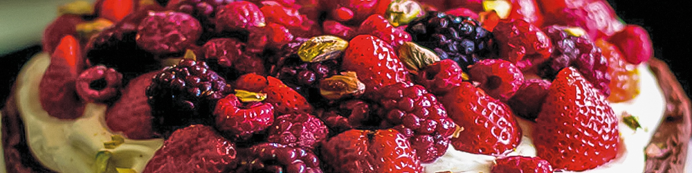 Bolo Ganache com Frutas Vermelhas Egloo